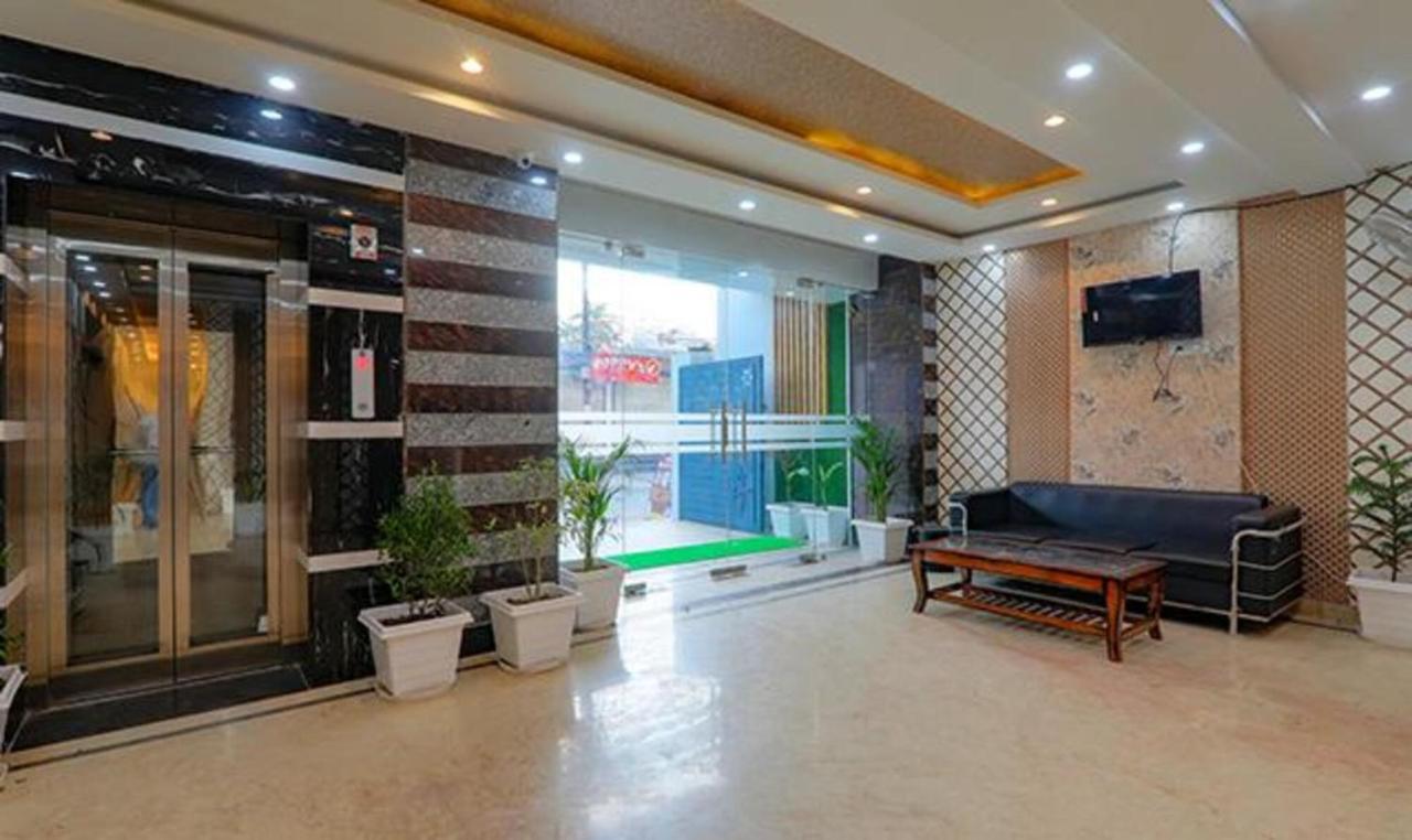 Fabhotel Super 3 Premium Varanasi Exterior photo
